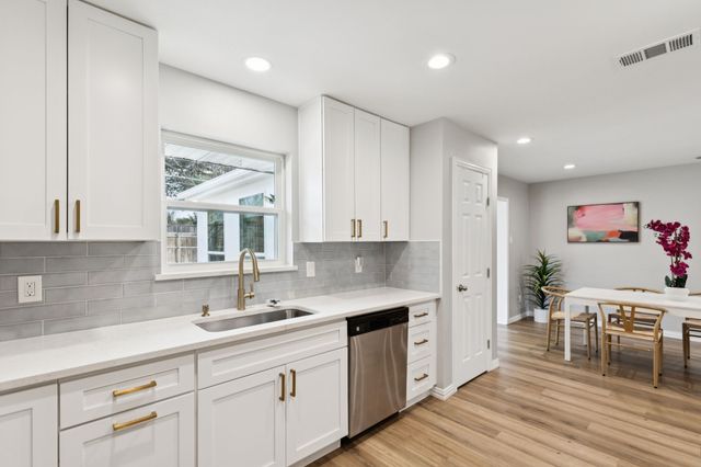 8624 Hackney Lane, Dallas, TX 75238