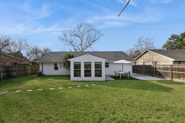 8624 Hackney Lane, Dallas, TX 75238