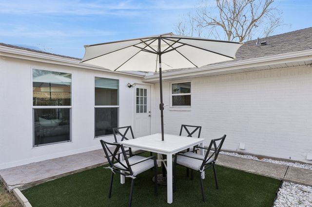 8624 Hackney Lane, Dallas, TX 75238