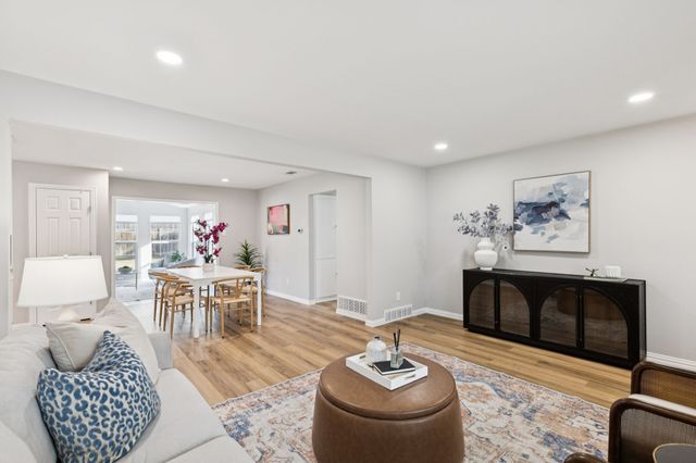 8624 Hackney Lane, Dallas, TX 75238