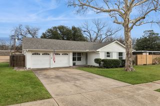 8624 Hackney Lane, Dallas, TX 75238