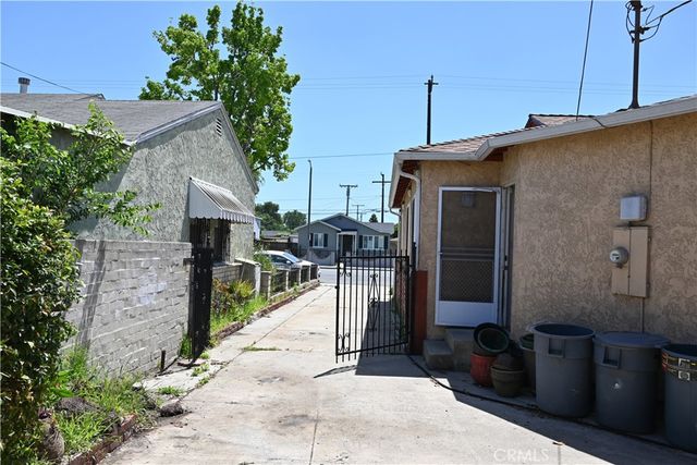 1325 W 34th, Long Beach, CA 90810