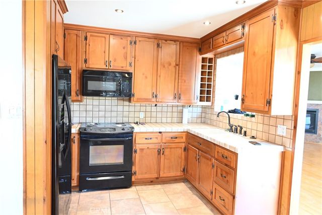 1325 W 34th, Long Beach, CA 90810