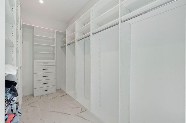 11861 NW 9 Street, Plantation, FL 33325