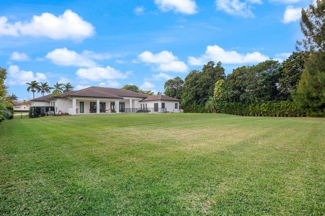 11861 NW 9 Street, Plantation, FL 33325