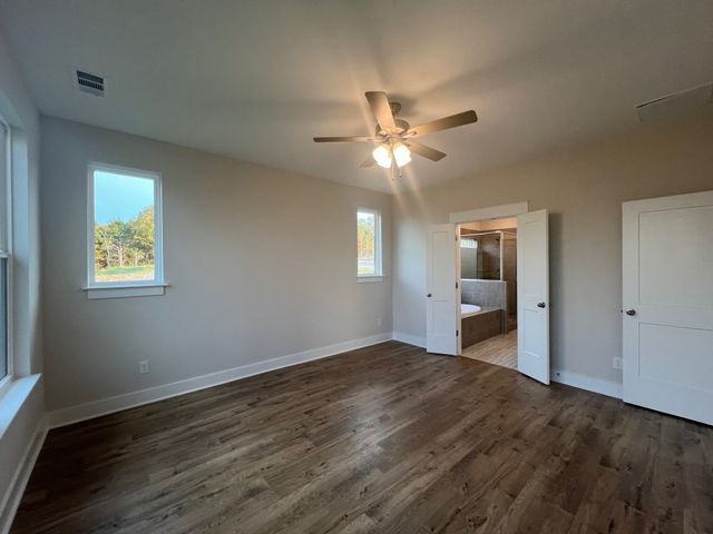 4138 Dream Beetle Loop, Rockvale, TN 37153