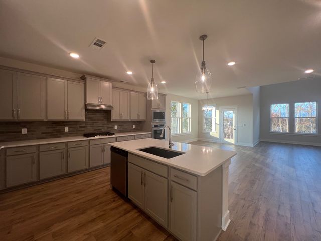 4138 Dream Beetle Loop, Rockvale, TN 37153