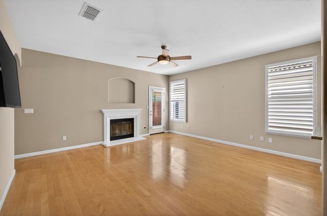 9393 Canmoor Cir, Elk Grove, CA 95758