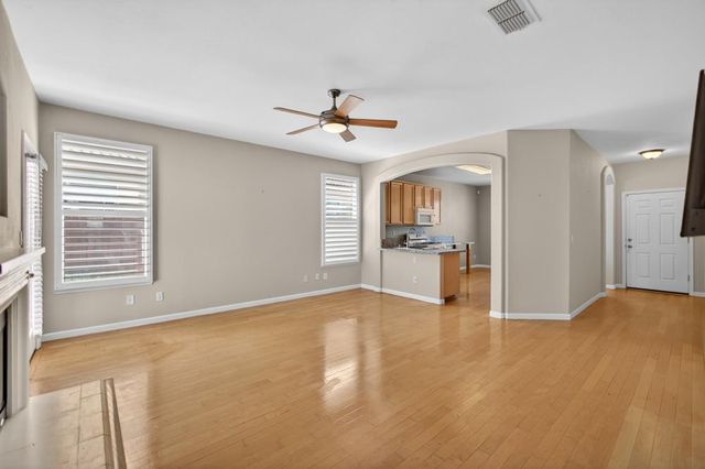 9393 Canmoor Cir, Elk Grove, CA 95758