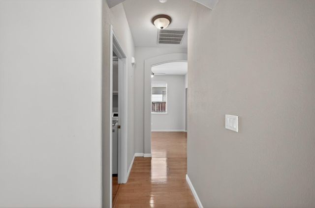 9393 Canmoor Cir, Elk Grove, CA 95758