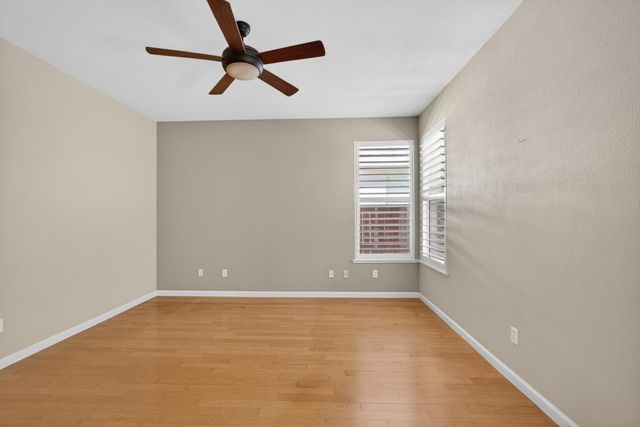 9393 Canmoor Cir, Elk Grove, CA 95758