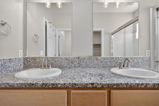 9393 Canmoor Cir, Elk Grove, CA 95758