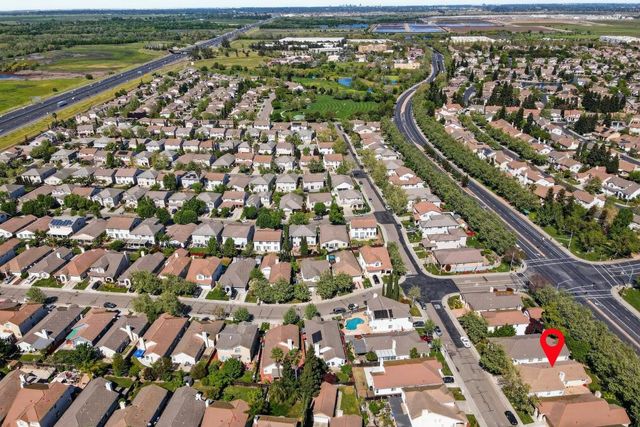 9393 Canmoor Cir, Elk Grove, CA 95758