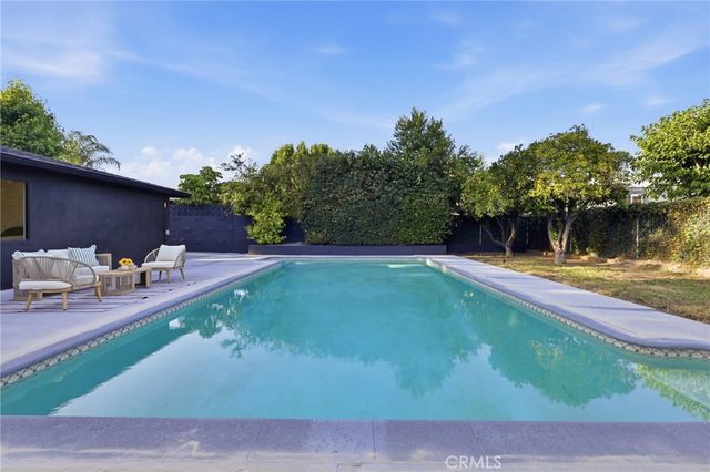 210 N Lomita, Ojai, CA 93023