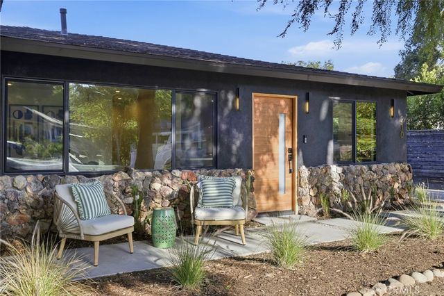 210 N Lomita, Ojai, CA 93023