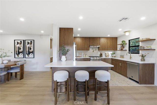 210 N Lomita, Ojai, CA 93023