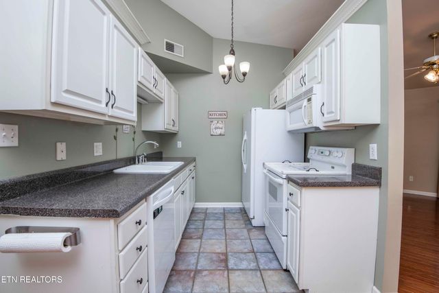 1315 Lucy Way 7, Knoxville, TN 37912