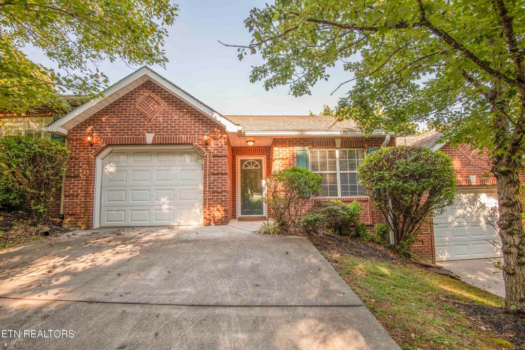 1315 Lucy Way 7, Knoxville, TN 37912
