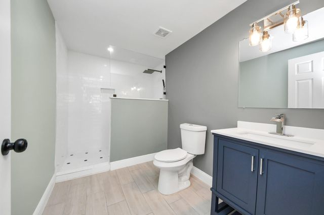 7135 Cayton Street, Houston, TX 77061