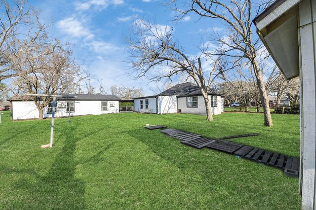 7135 Cayton Street, Houston, TX 77061