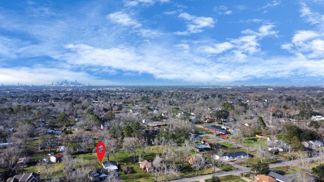 7135 Cayton Street, Houston, TX 77061