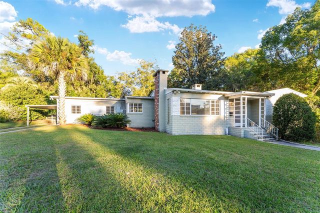 1067 SW 11TH TERRACE, Gainesville, FL 32601