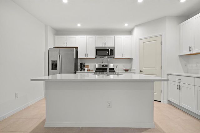 6305 SPRINGMONT LOOP, Palmetto, FL 34221