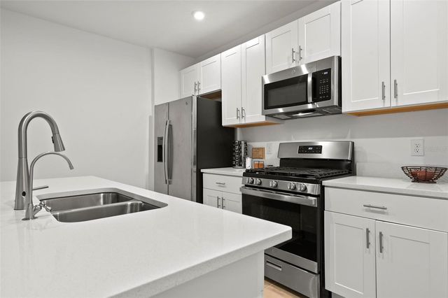 6305 SPRINGMONT LOOP, Palmetto, FL 34221