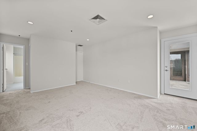 1633 Washington Boulevard APT 6D, Stamford, CT 06902