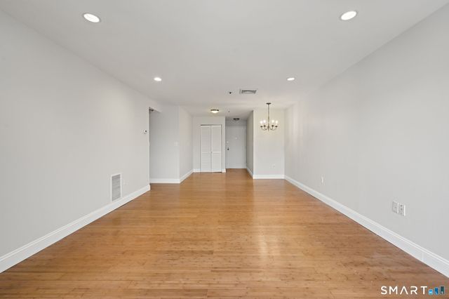 1633 Washington Boulevard APT 6D, Stamford, CT 06902