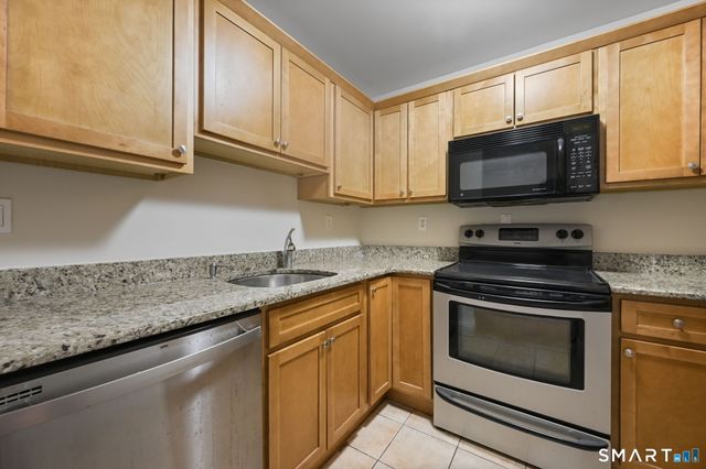 1633 Washington Boulevard APT 6D, Stamford, CT 06902