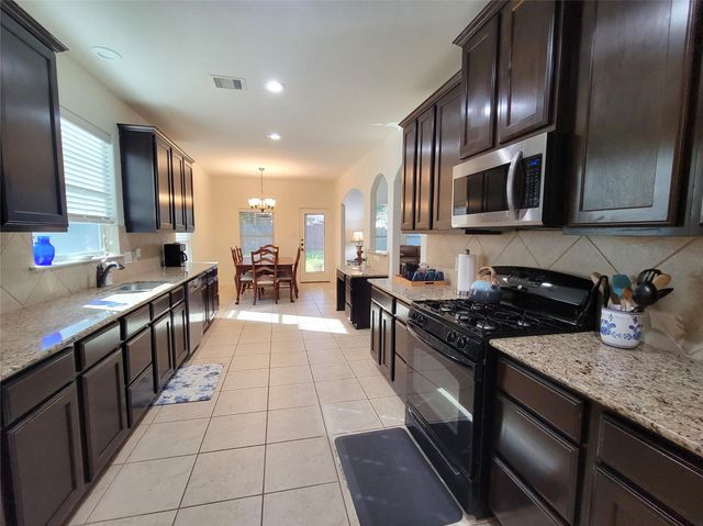 1835 Pembrook Circle, Conroe, TX 77301