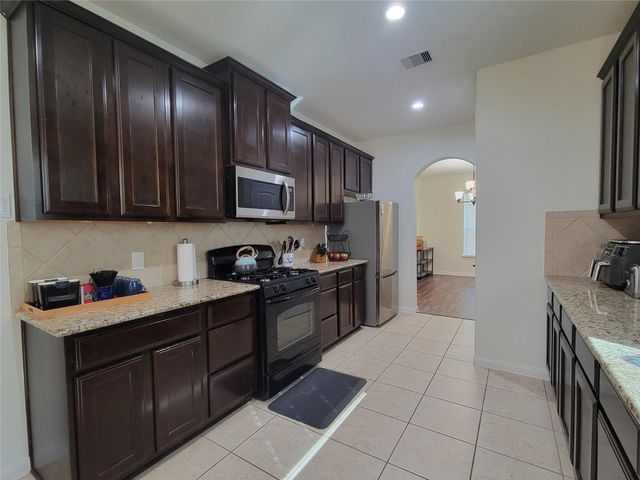 1835 Pembrook Circle, Conroe, TX 77301