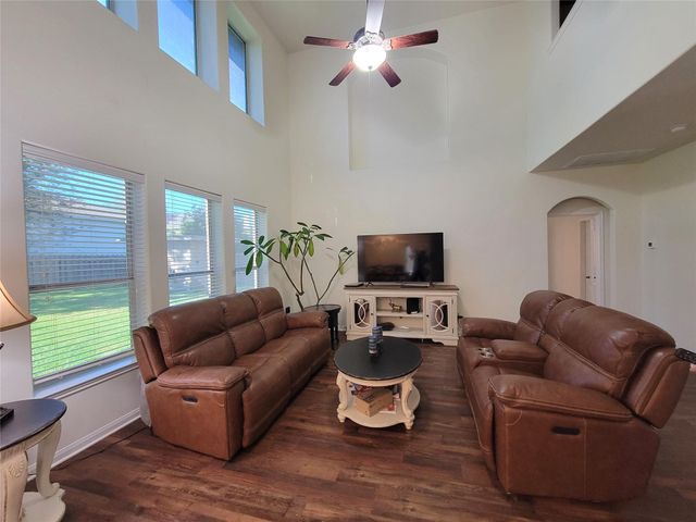 1835 Pembrook Circle, Conroe, TX 77301