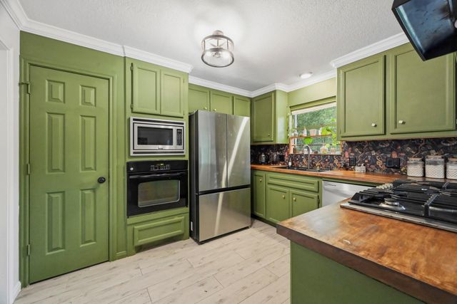 15810 Acapulco Drive, Jersey Village, TX 77040