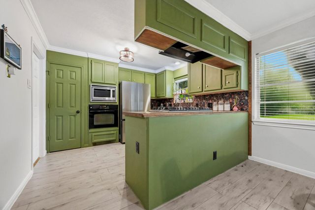 15810 Acapulco Drive, Jersey Village, TX 77040