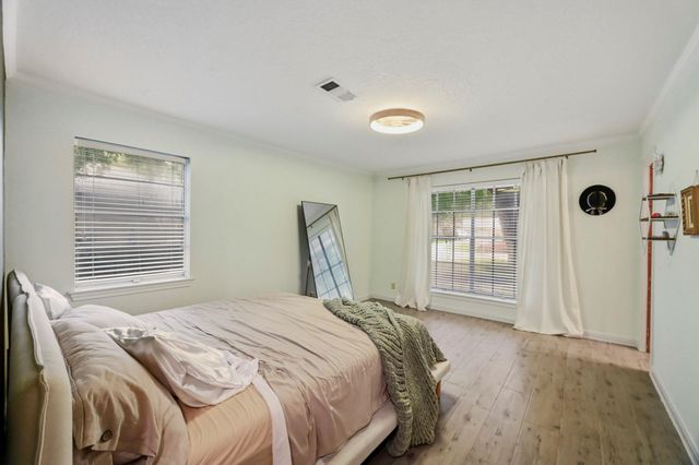 15810 Acapulco Drive, Jersey Village, TX 77040