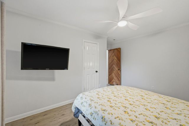 15810 Acapulco Drive, Jersey Village, TX 77040