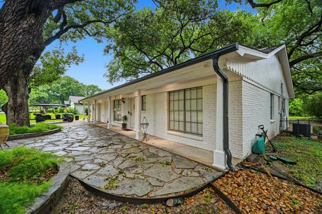 15810 Acapulco Drive, Jersey Village, TX 77040