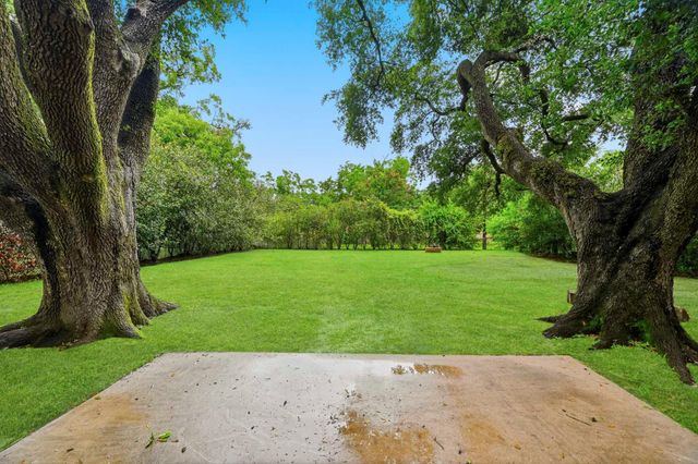 15810 Acapulco Drive, Jersey Village, TX 77040