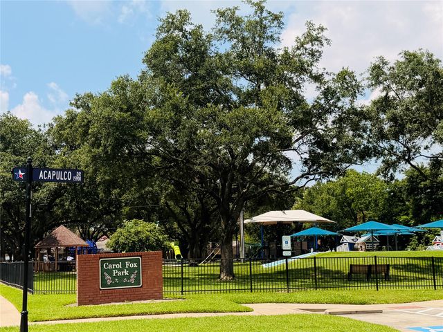 15810 Acapulco Drive, Jersey Village, TX 77040
