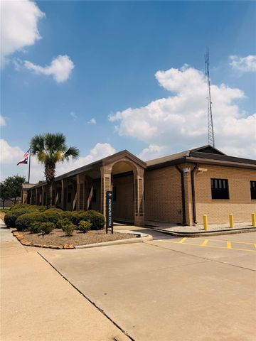 15810 Acapulco Drive, Jersey Village, TX 77040