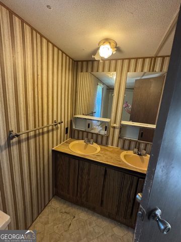 10651 Flat Shoals Road, Covington, GA 30016