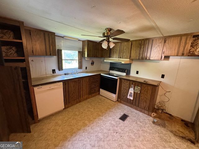 10651 Flat Shoals Road, Covington, GA 30016