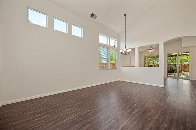 6924 Copper Glen Cir, Roseville, CA 95678