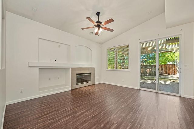6924 Copper Glen Cir, Roseville, CA 95678