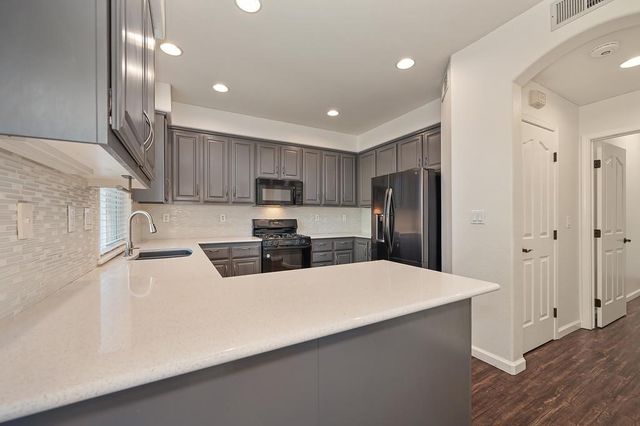 6924 Copper Glen Cir, Roseville, CA 95678