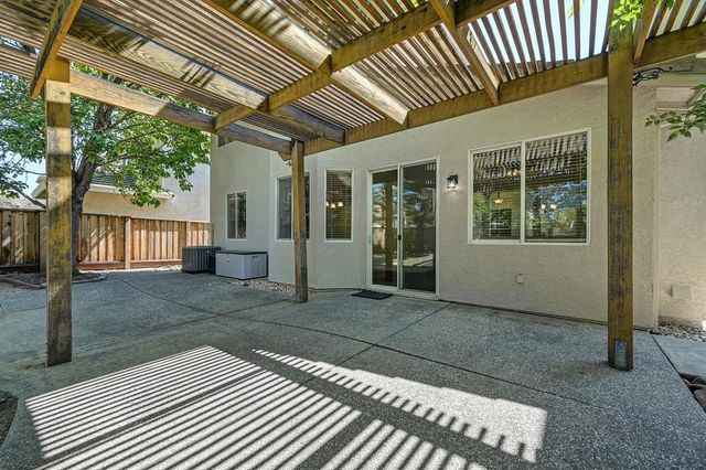 6924 Copper Glen Cir, Roseville, CA 95678