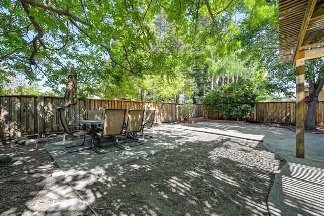 6924 Copper Glen Cir, Roseville, CA 95678