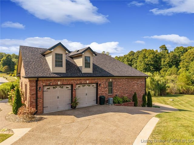 6201 Cherry Grove Court, Georgetown, IN 47122